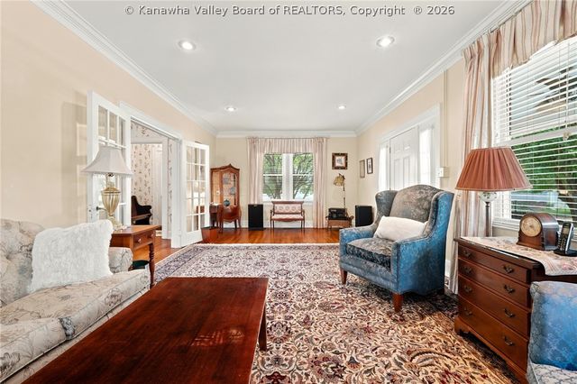 817 Maple Road, Charleston, WV 25302