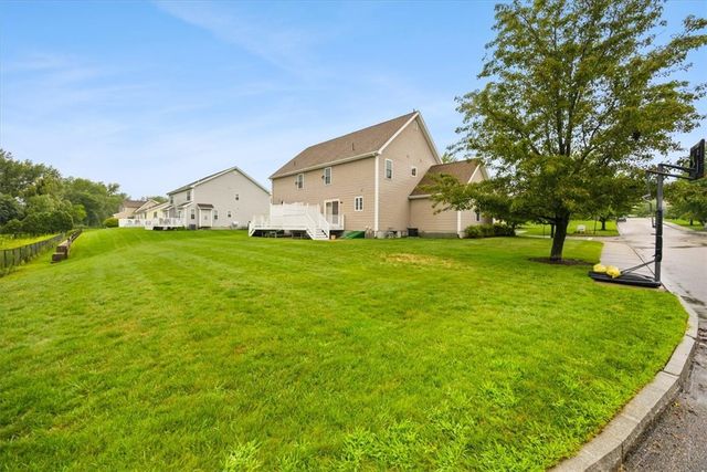 16 Streamview Drive 16, Cumberland, RI 02864