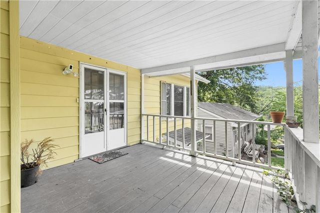 9319 E 17th Street S, Independence, MO 64052