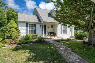 16 Shelli Terrace, Barnegat, NJ 08005