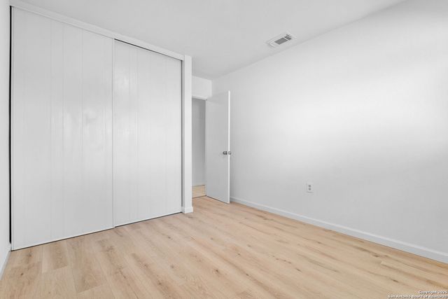 9419 Lands Point St, San Antonio, TX 78250