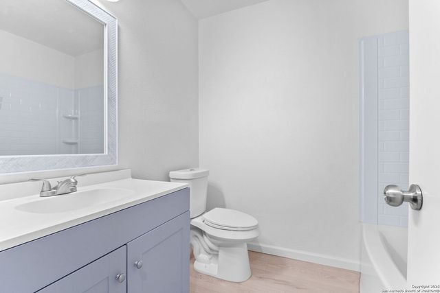 9419 Lands Point St, San Antonio, TX 78250