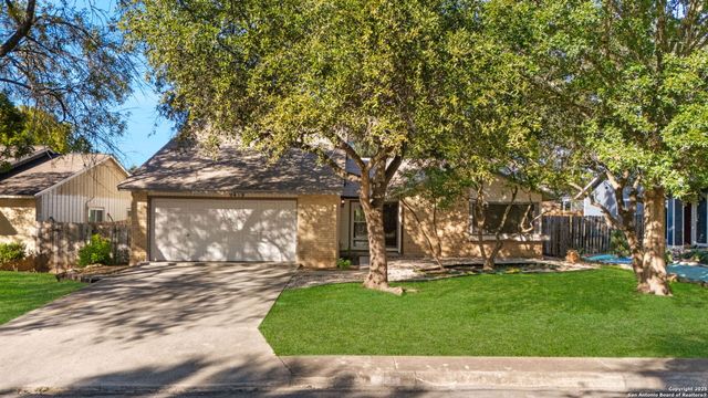 9419 Lands Point St, San Antonio, TX 78250