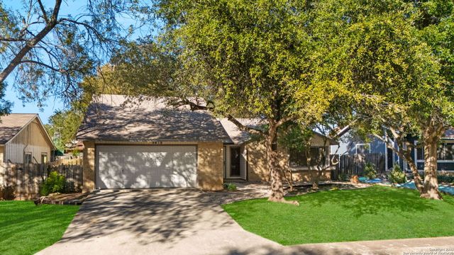 9419 Lands Point St, San Antonio, TX 78250