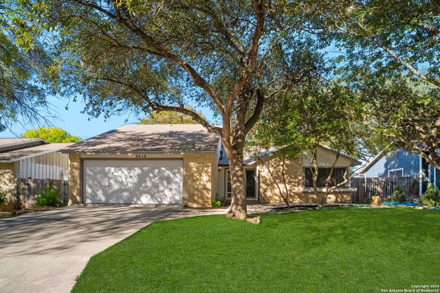 9419 Lands Point St, San Antonio, TX 78250