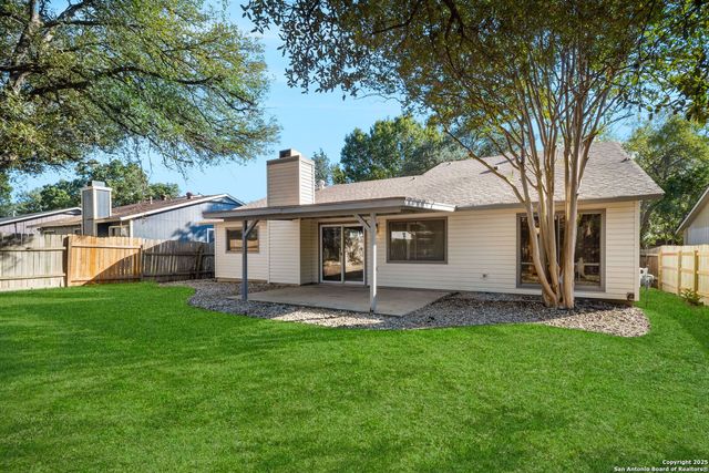 9419 Lands Point St, San Antonio, TX 78250