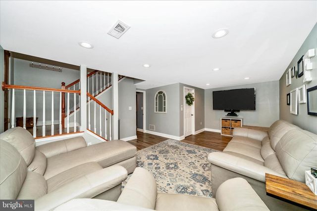 6388 LOUDON AVE, Elkridge, MD 21075