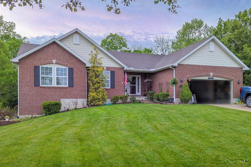 415 Brookhurst Drive, Monroe, OH 45050