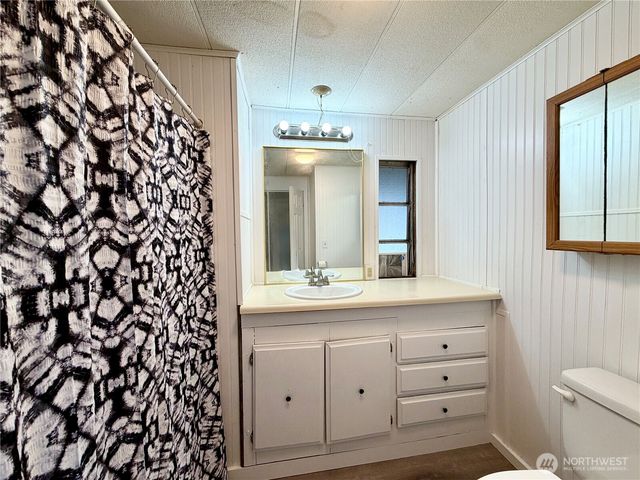 774 Rain Street NE, Ocean Shores, WA 98569