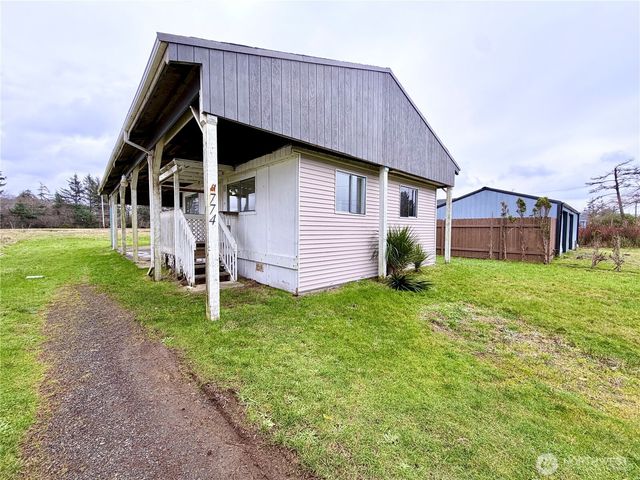 774 Rain Street NE, Ocean Shores, WA 98569