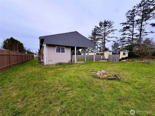 774 Rain Street NE, Ocean Shores, WA 98569