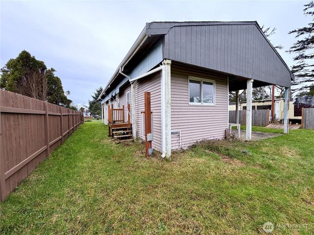 774 Rain Street NE, Ocean Shores, WA 98569