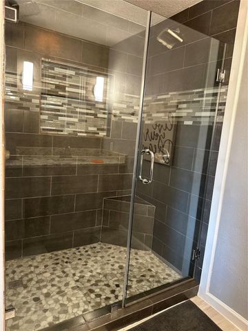 312 Green Isle Avenue, Dickinson, TX 77539