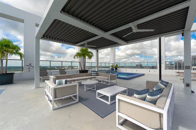 260 S OSCEOLA AVENUE 607, Orlando, FL 32801