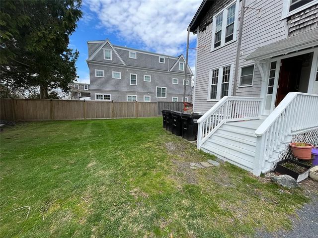 191 coggeshall Avenue 4, Newport, RI 02840
