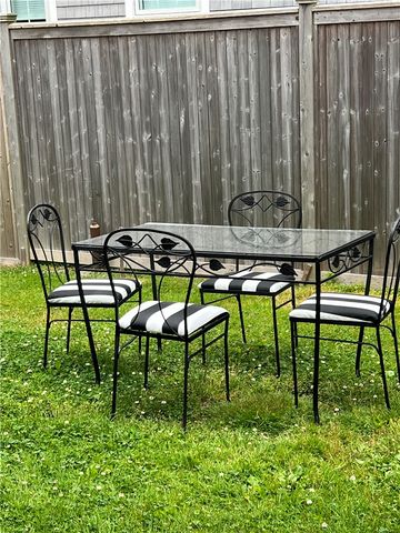 191 coggeshall Avenue 4, Newport, RI 02840