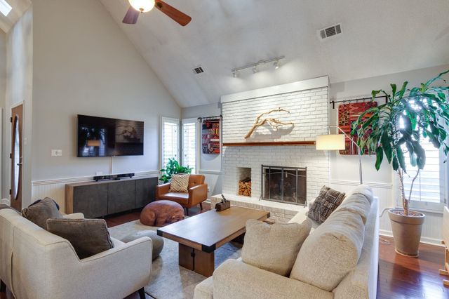 7701 OLD VILLAGE CV, Germantown, TN 38138