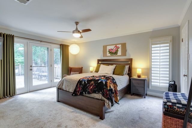 7701 OLD VILLAGE CV, Germantown, TN 38138