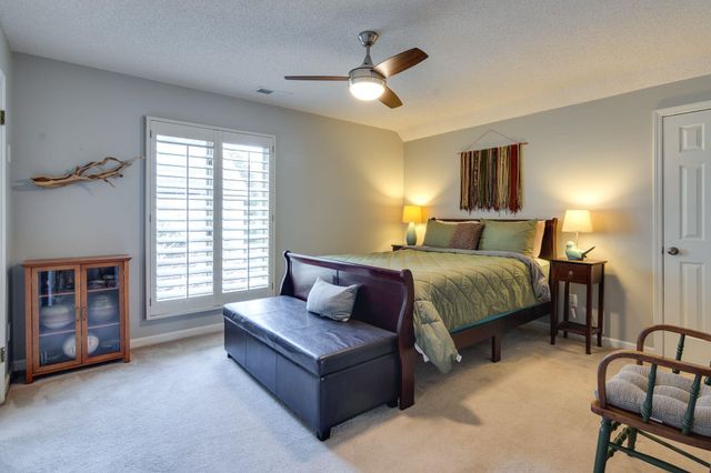 7701 OLD VILLAGE CV, Germantown, TN 38138