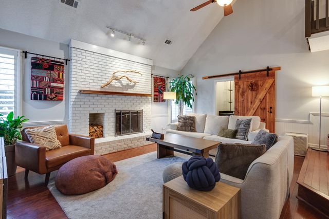 7701 OLD VILLAGE CV, Germantown, TN 38138