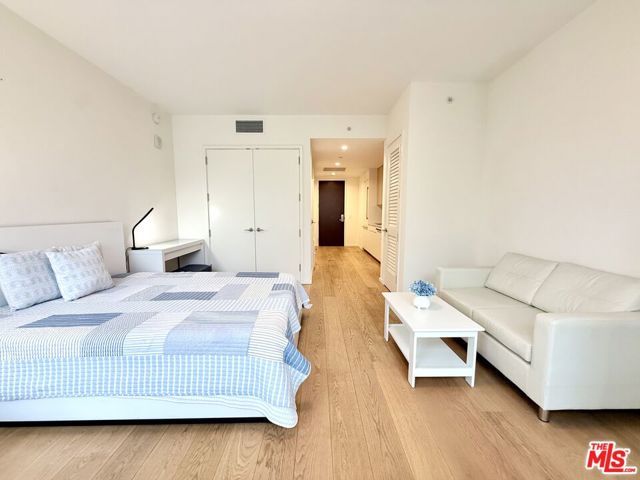 877 Francisco Street 617, Los Angeles, CA 90017