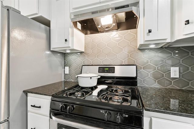 705 Windy Lane, Yukon, OK 73099