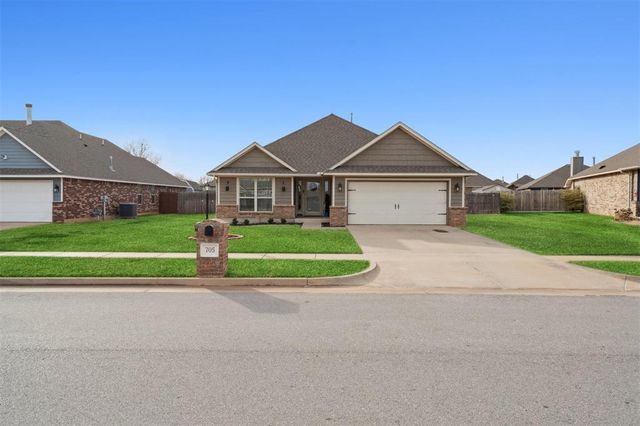 705 Windy Lane, Yukon, OK 73099