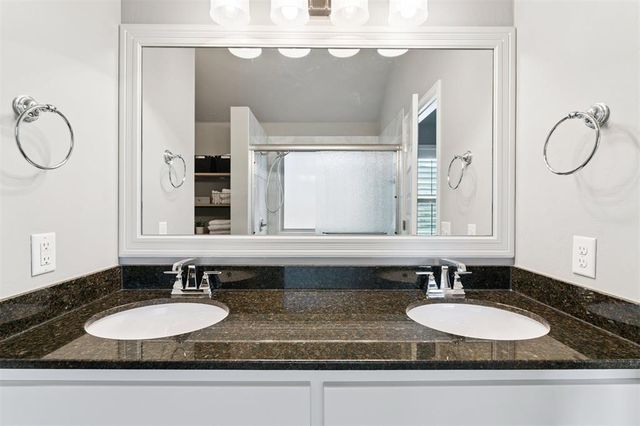 705 Windy Lane, Yukon, OK 73099