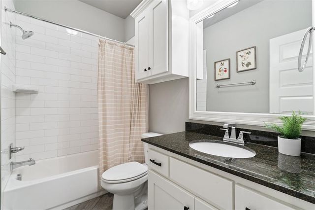 705 Windy Lane, Yukon, OK 73099