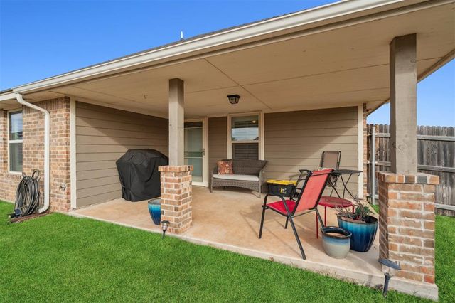 705 Windy Lane, Yukon, OK 73099