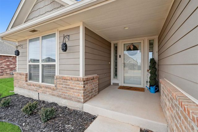 705 Windy Lane, Yukon, OK 73099