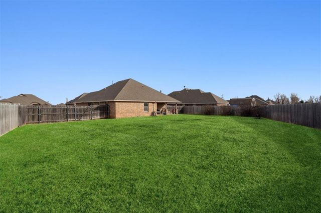 705 Windy Lane, Yukon, OK 73099