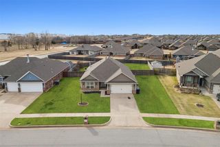705 Windy Lane, Yukon, OK 73099