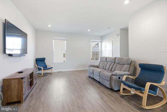 18 HAMILTON CT, Pennsauken, NJ 08110