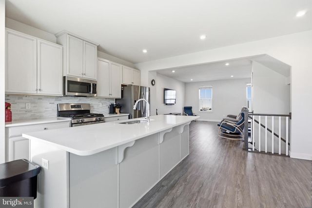 18 HAMILTON CT, Pennsauken, NJ 08110