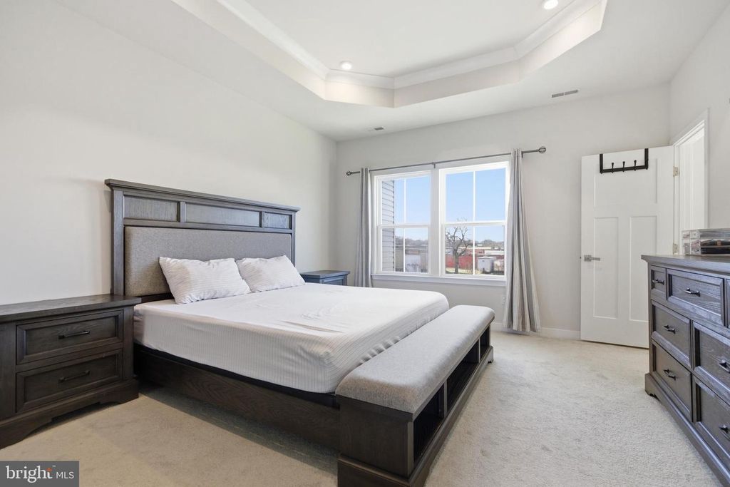 Image 21 of property listing at 18 HAMILTON CT, Pennsauken, NJ 08110