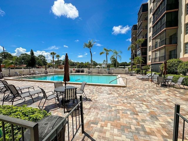 2901 26TH STREET W 606, Bradenton, FL 34205