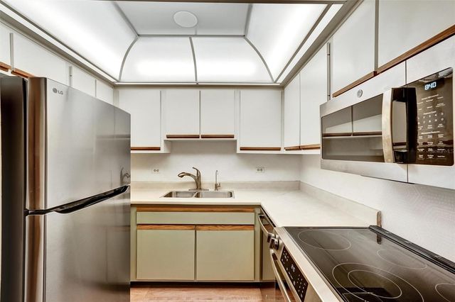 2901 26TH STREET W 606, Bradenton, FL 34205