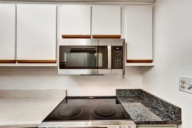 2901 26TH STREET W 606, Bradenton, FL 34205