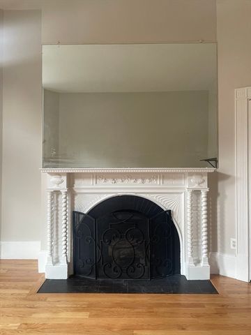 271 Dartmouth St 1L, Boston, MA 02116