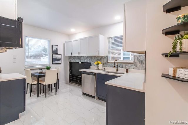 5784 Whittier Street, Detroit, MI 48224