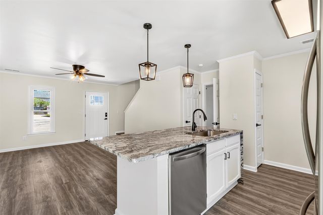 916 Tiffany Ln., North Myrtle Beach, SC 29582