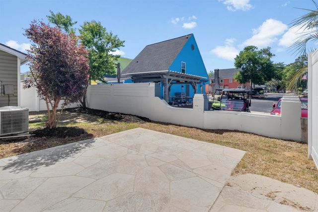 916 Tiffany Ln., North Myrtle Beach, SC 29582