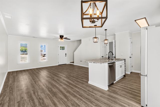 916 Tiffany Ln., North Myrtle Beach, SC 29582