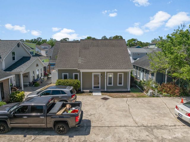 916 Tiffany Ln., North Myrtle Beach, SC 29582