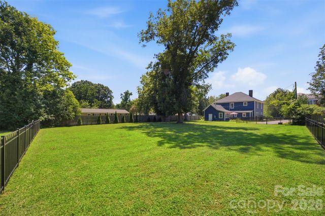 211 Jefferson Street E, York, SC 29745