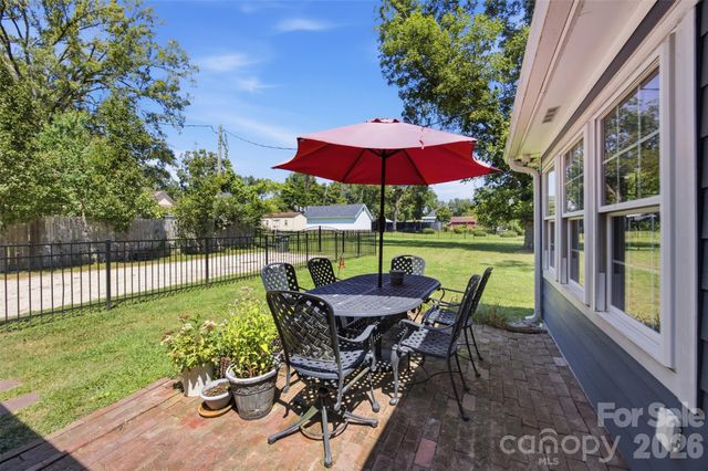 211 Jefferson Street E, York, SC 29745