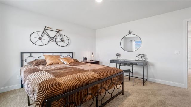 1038 Lakes Blvd, Brunswick, GA 31525