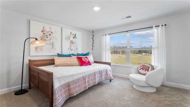 1038 Lakes Blvd, Brunswick, GA 31525