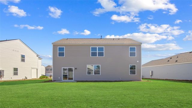 1038 Lakes Blvd, Brunswick, GA 31525